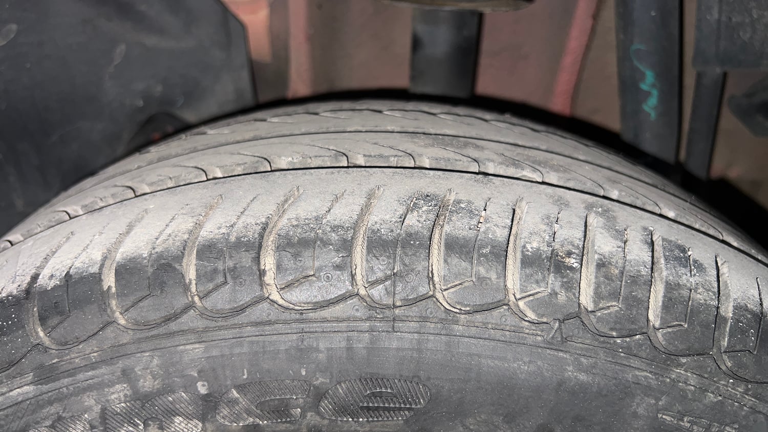 Used 2018 Tata Tiago Revotron XZ Petrol Manual tyres LEFT REAR TYRE TREAD VIEW