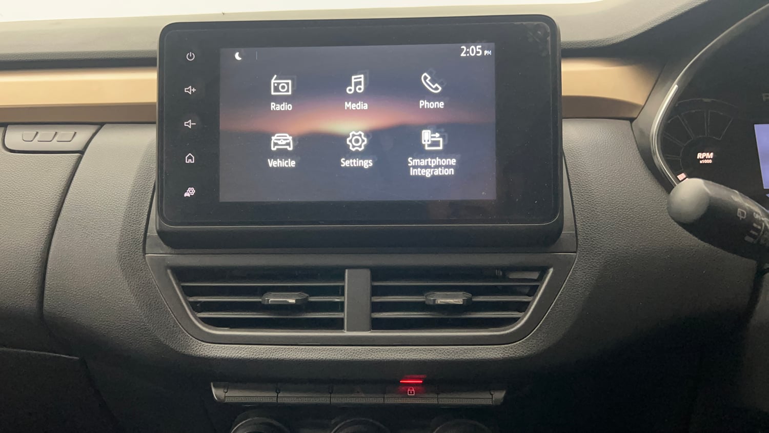 Used 2022 Renault Kiger RXT MT Petrol Manual top_features Integrated (in-dash) music system
