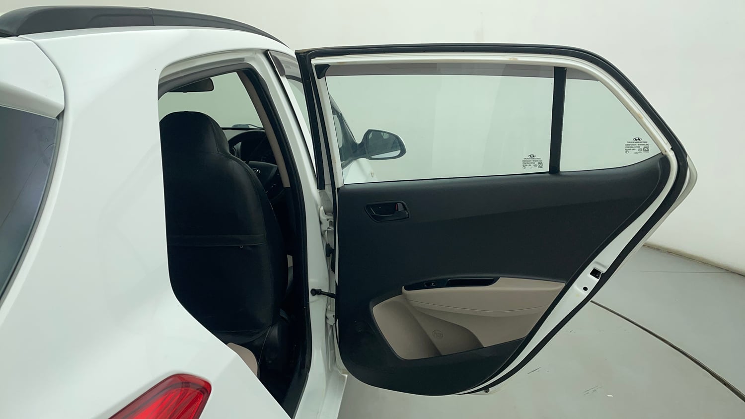 Used 2019 Hyundai Grand i10 Magna 1.2 Kappa VTVT Petrol Manual interior RIGHT REAR DOOR OPEN VIEW