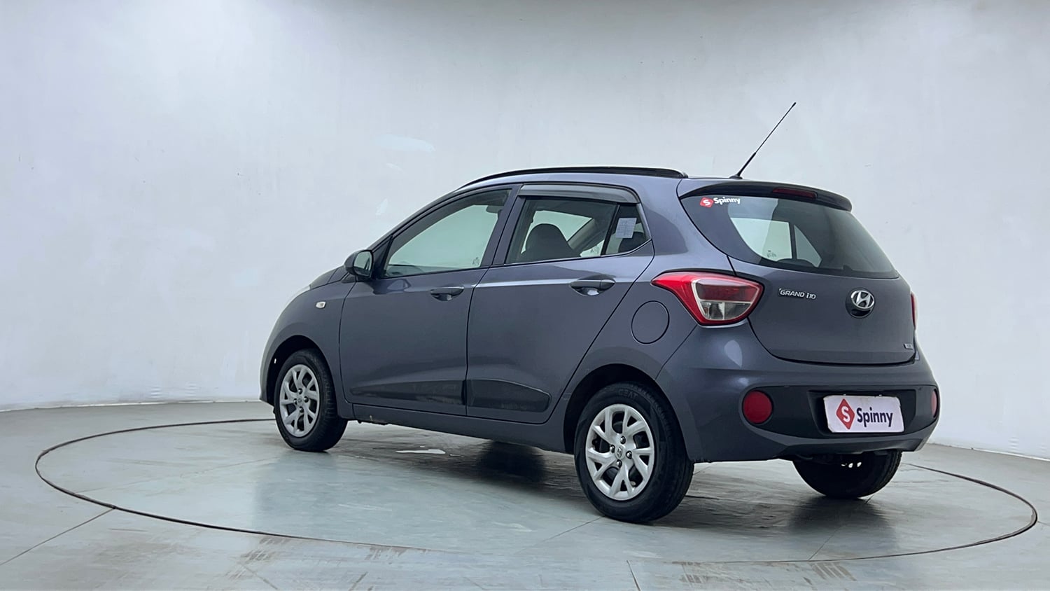 Used 2017 Hyundai Grand i10 Magna 1.2 Kappa VTVT Petrol Manual exterior LEFT REAR CORNER VIEW