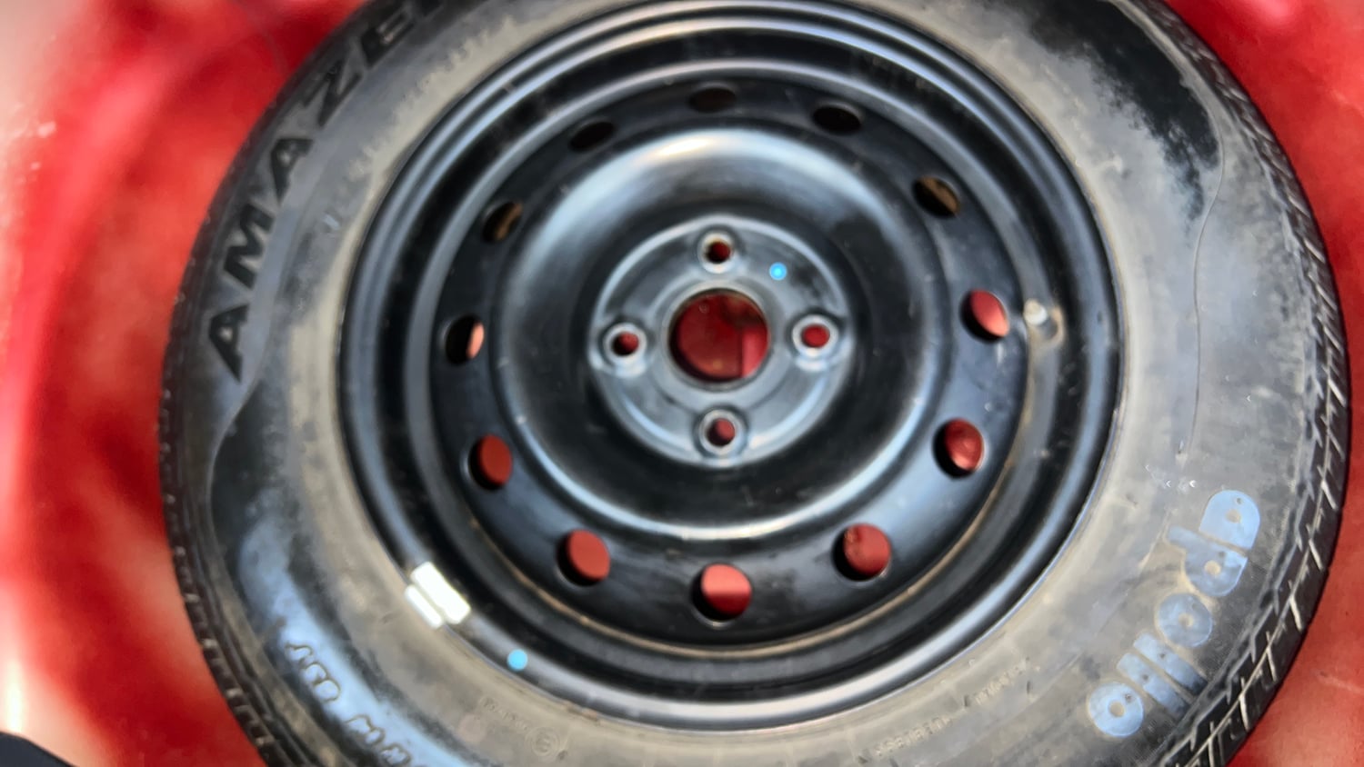 Used 2014 Maruti Suzuki Swift VXi Petrol Manual tyres SPARE TYRE VIEW