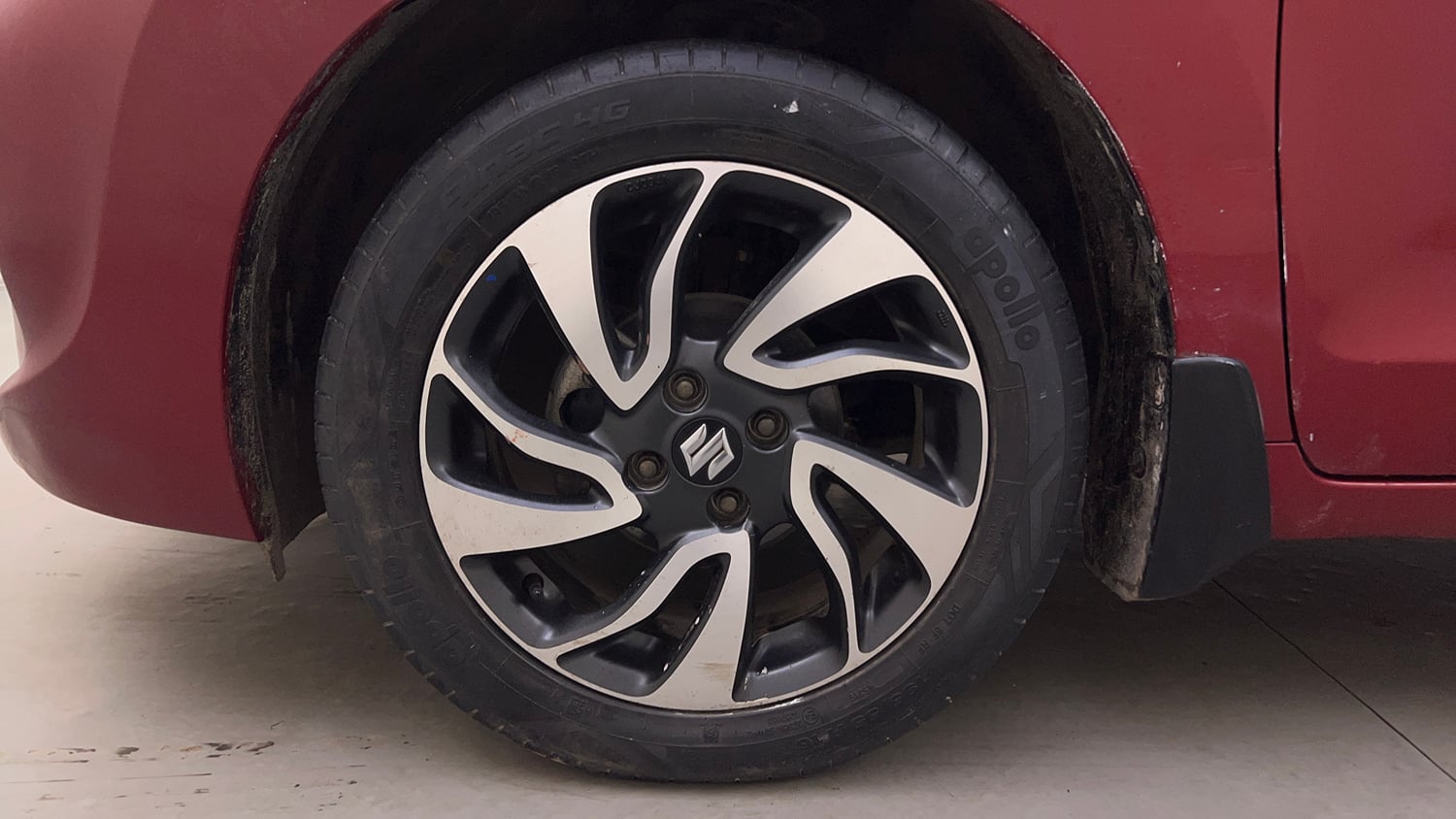 Used 2020 Maruti Suzuki Baleno Zeta Automatic Petrol Automatic tyres LEFT FRONT TYRE RIM VIEW