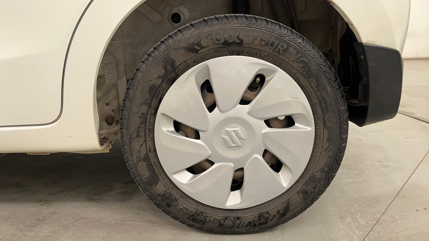 Used 2018 Maruti Suzuki Celerio VXi CNG Cng Manual tyres LEFT REAR TYRE RIM VIEW