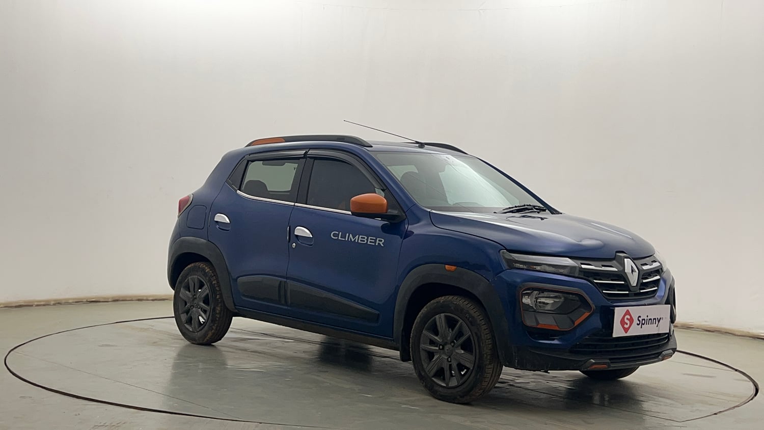 Used 2021 Renault Kwid CLIMBER 1.0 Opt Petrol Manual exterior RIGHT FRONT CORNER VIEW