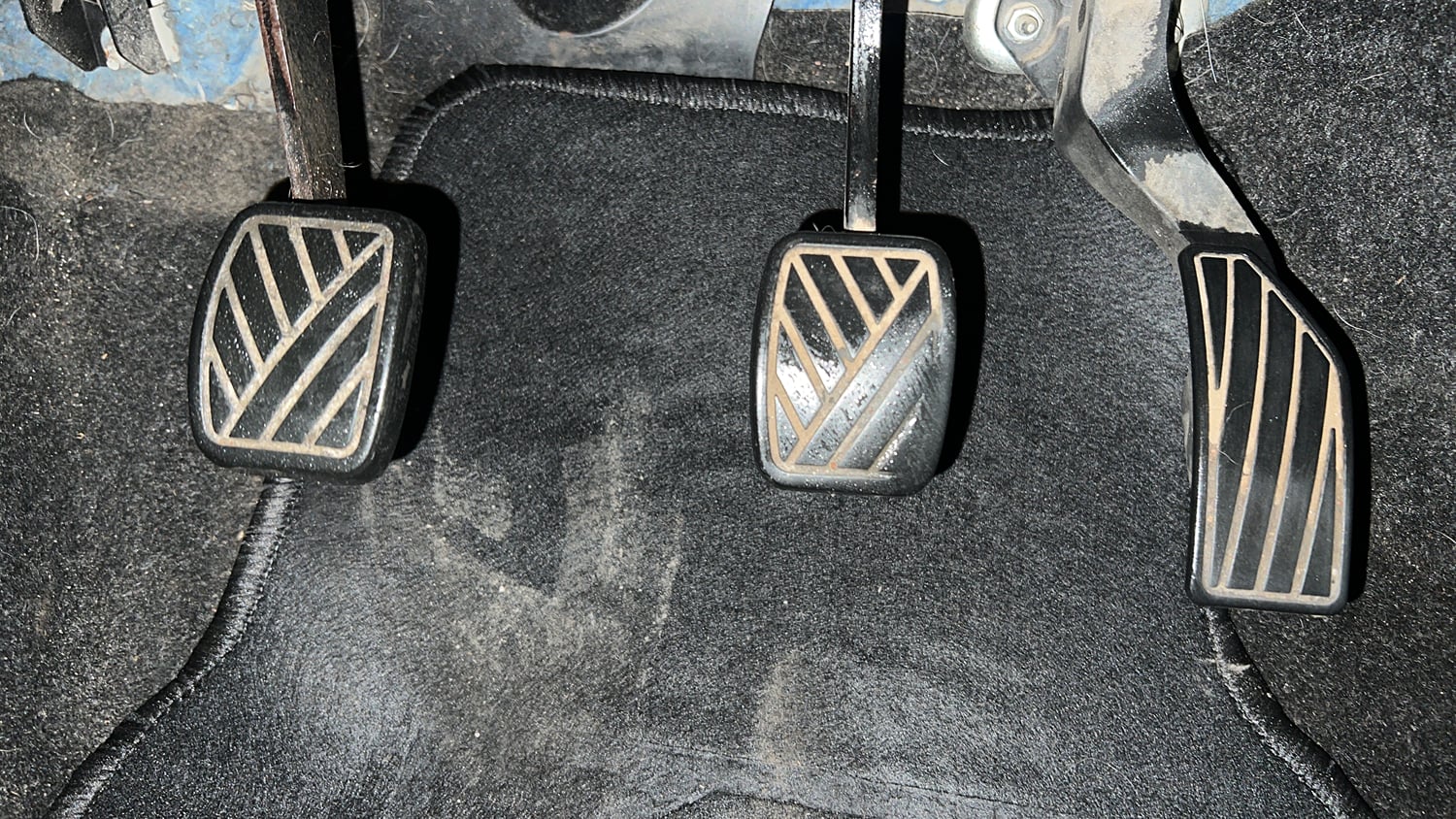 Used 2012 Maruti Suzuki Swift LXI CNG (Outside Fitted) Cng Manual interior PEDALS VIEW