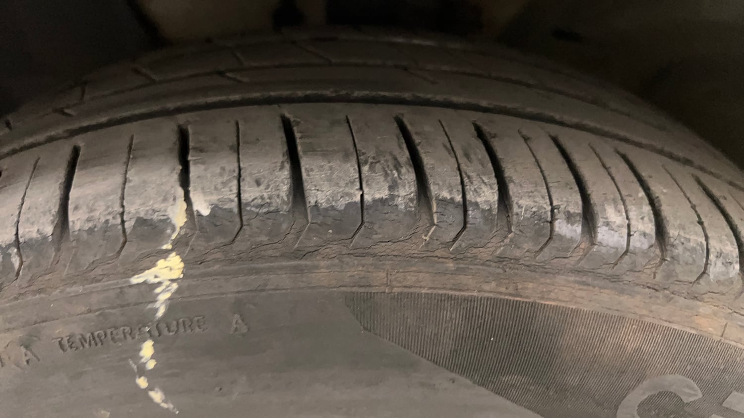 Used 2013 Nissan Micra XV CVT Petrol Automatic tyres LEFT FRONT TYRE TREAD VIEW