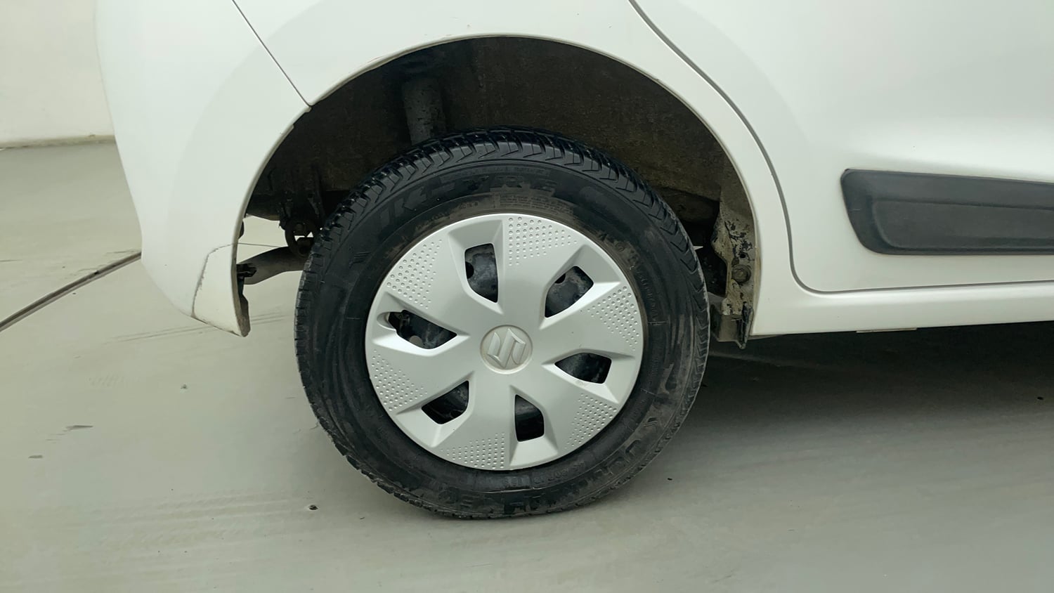 Used 2023 Maruti Suzuki Alto K10 VXi S-CNG Cng Manual tyres RIGHT REAR TYRE RIM VIEW