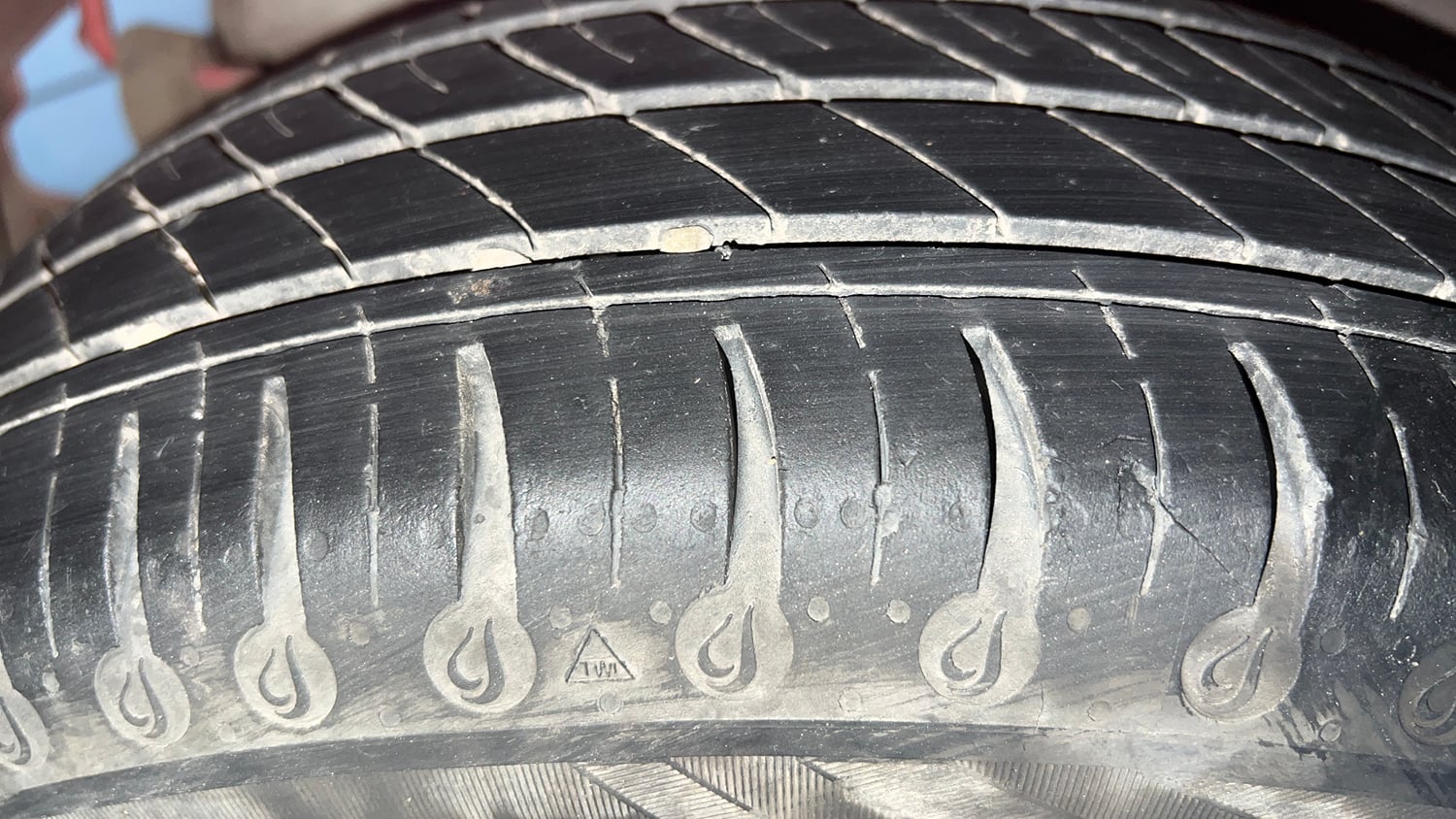 Used 2022 Tata Tiago XT Petrol Manual tyres RIGHT REAR TYRE TREAD VIEW