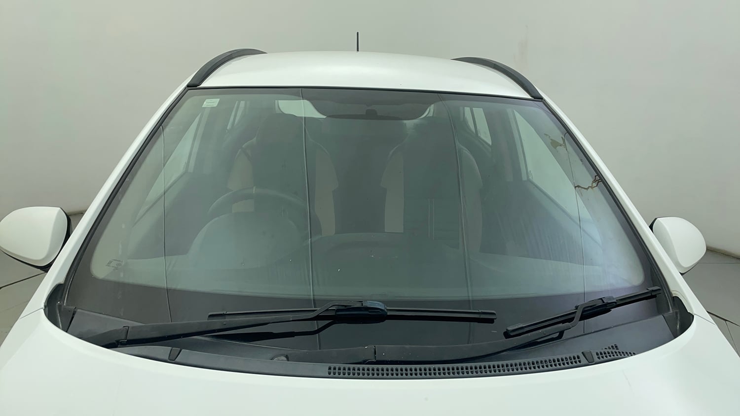 Used 2019 Hyundai Grand i10 Magna 1.2 Kappa VTVT Petrol Manual exterior FRONT WINDSHIELD VIEW