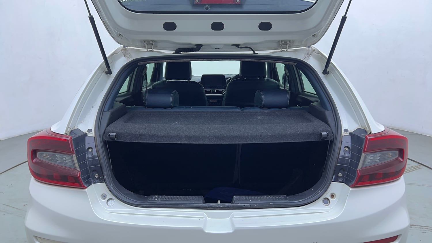 Used 2022 Maruti Suzuki Baleno Alpha MT Petrol Manual interior DICKY INSIDE VIEW