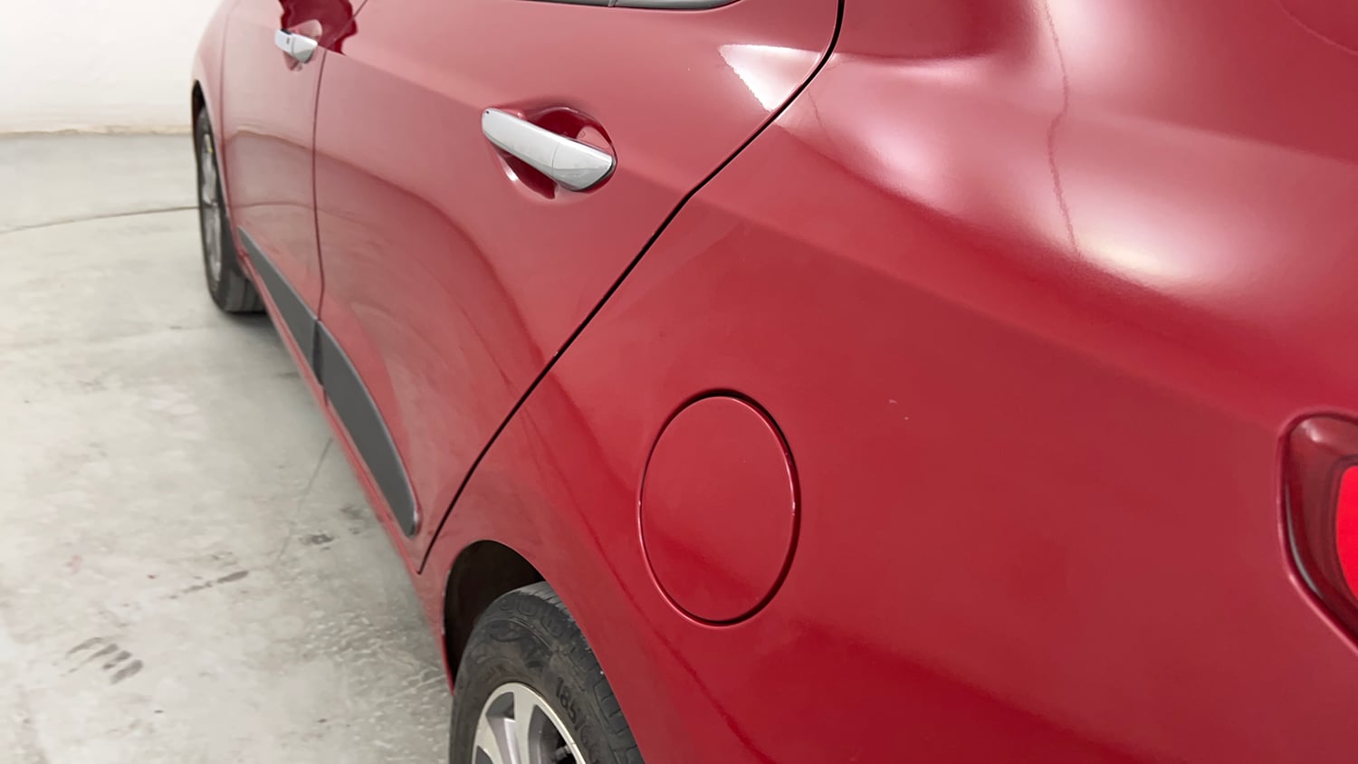Used 2016 Hyundai Xcent SX 1.2 (O) Petrol Manual dents MINOR SCRATCH