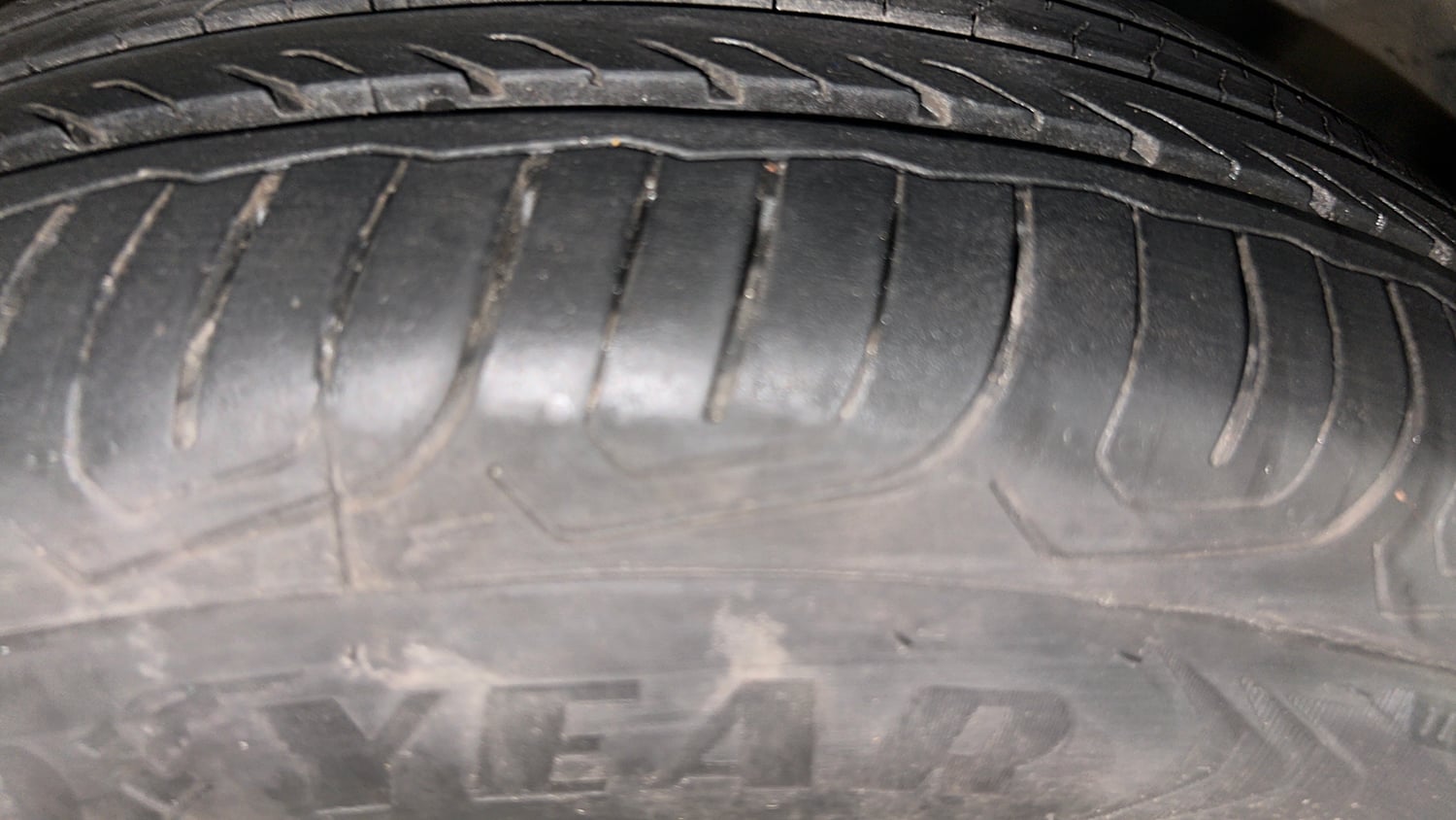 Used 2021 Ford EcoSport S MT 1.5 Ti-VCT Petrol Manual tyres RIGHT FRONT TYRE TREAD VIEW