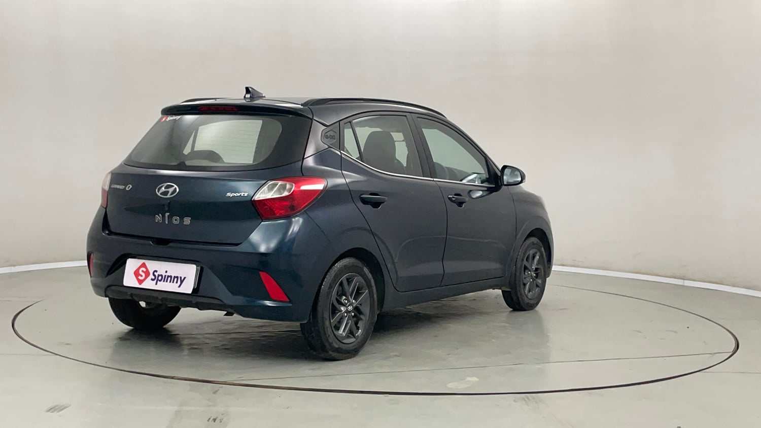 Used 2021 Hyundai Grand i10 Nios Sportz Petrol+cng(outside fitted) Cng Manual exterior RIGHT REAR CORNER VIEW
