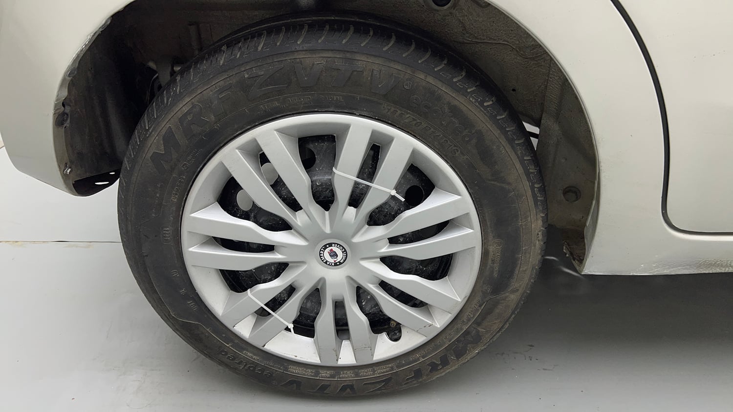 Used 2017 Maruti Suzuki Celerio VXi Petrol Manual tyres RIGHT REAR TYRE RIM VIEW