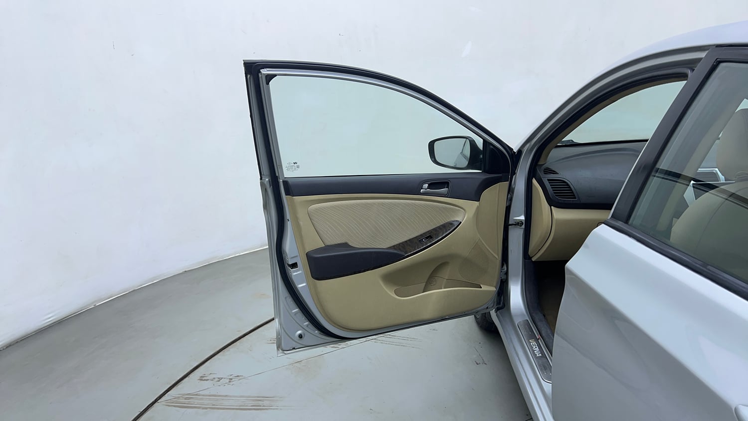 Used 2016 Hyundai Verna 1.6 VTVT SX Petrol Manual interior LEFT FRONT DOOR OPEN VIEW