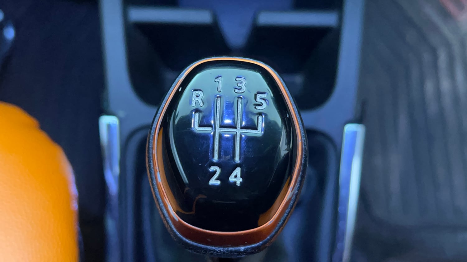 Used 2021 Renault Kwid CLIMBER 1.0 Opt Petrol Manual interior GEAR  KNOB VIEW