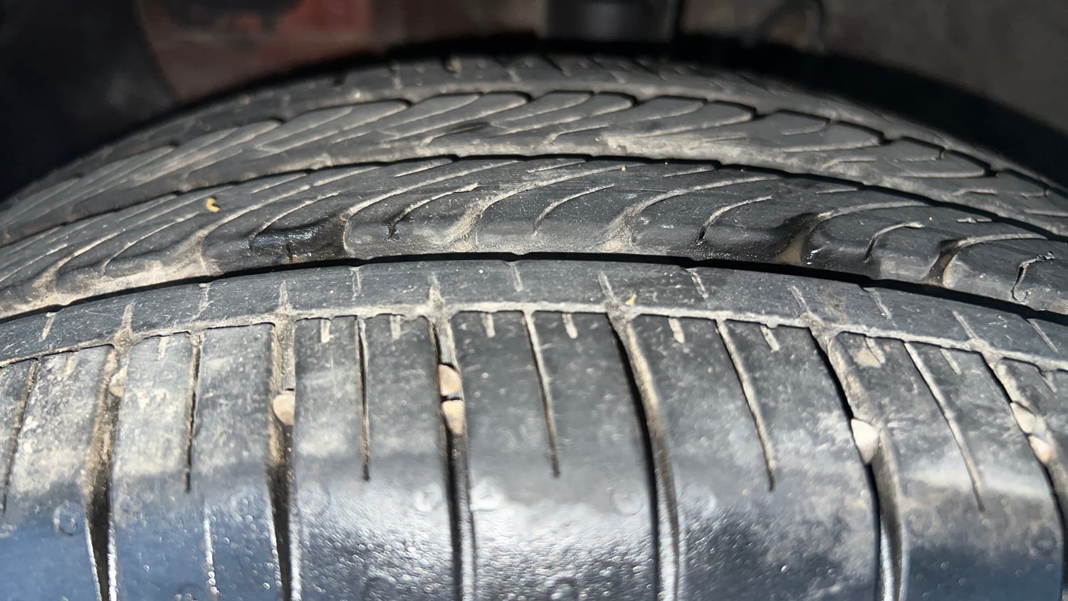 Used 2016 Hyundai Elite i20 Sportz 1.2 Petrol Manual tyres LEFT FRONT TYRE TREAD VIEW