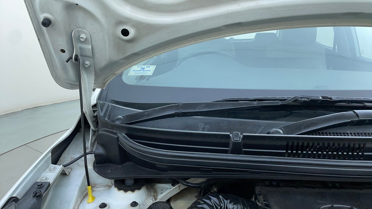 Used 2022 Hyundai Grand i10 Nios Magna 1.2 Kappa VTVT Petrol Manual engine ENGINE RIGHT SIDE HINGE & APRON VIEW