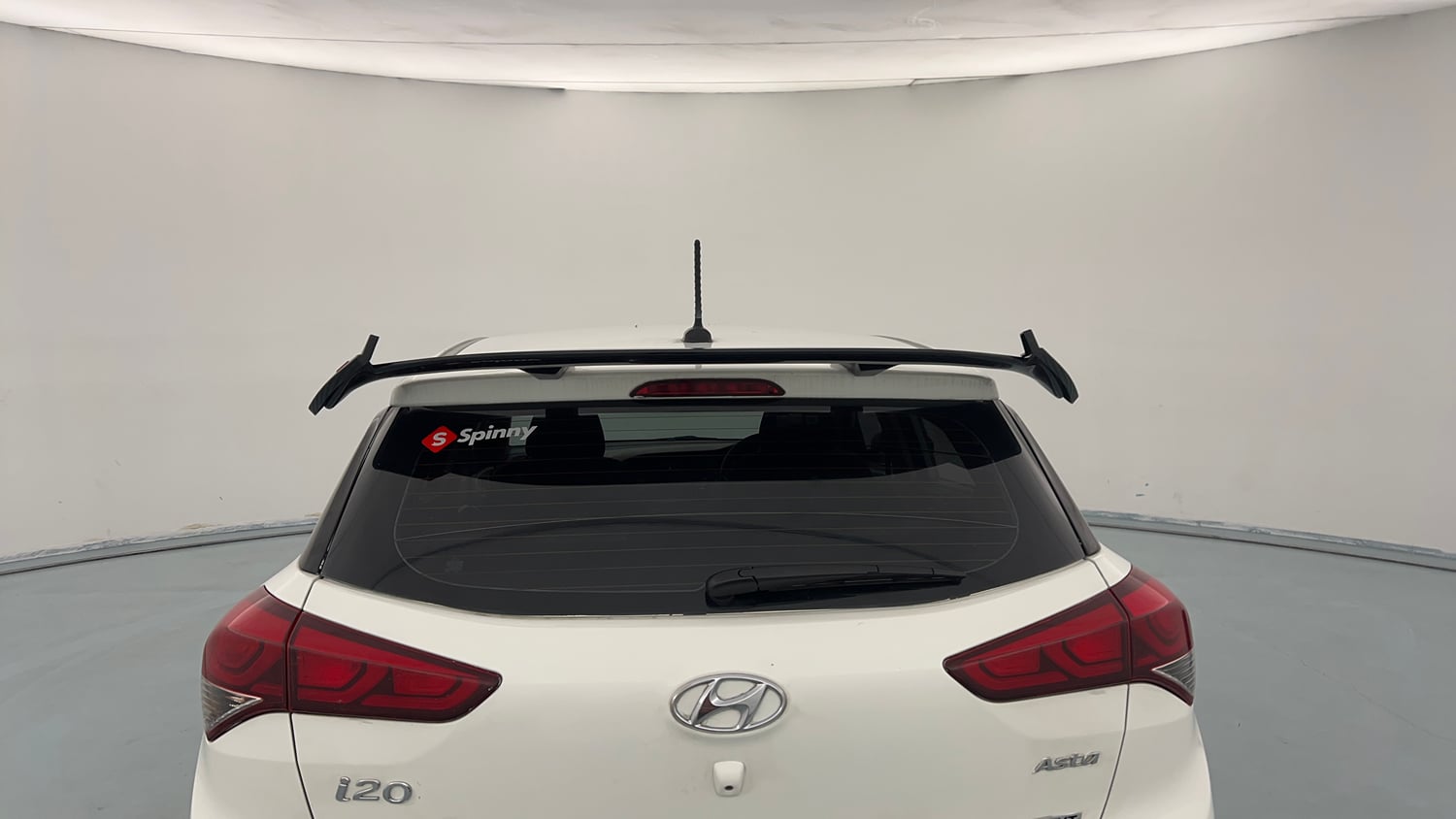 Used 2016 Hyundai Elite i20 Asta 1.2 Petrol Manual exterior BACK WINDSHIELD VIEW