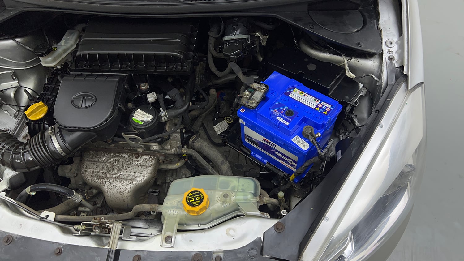 Used 2018 Tata Tiago Revotron XE Petrol Manual engine ENGINE LEFT SIDE VIEW