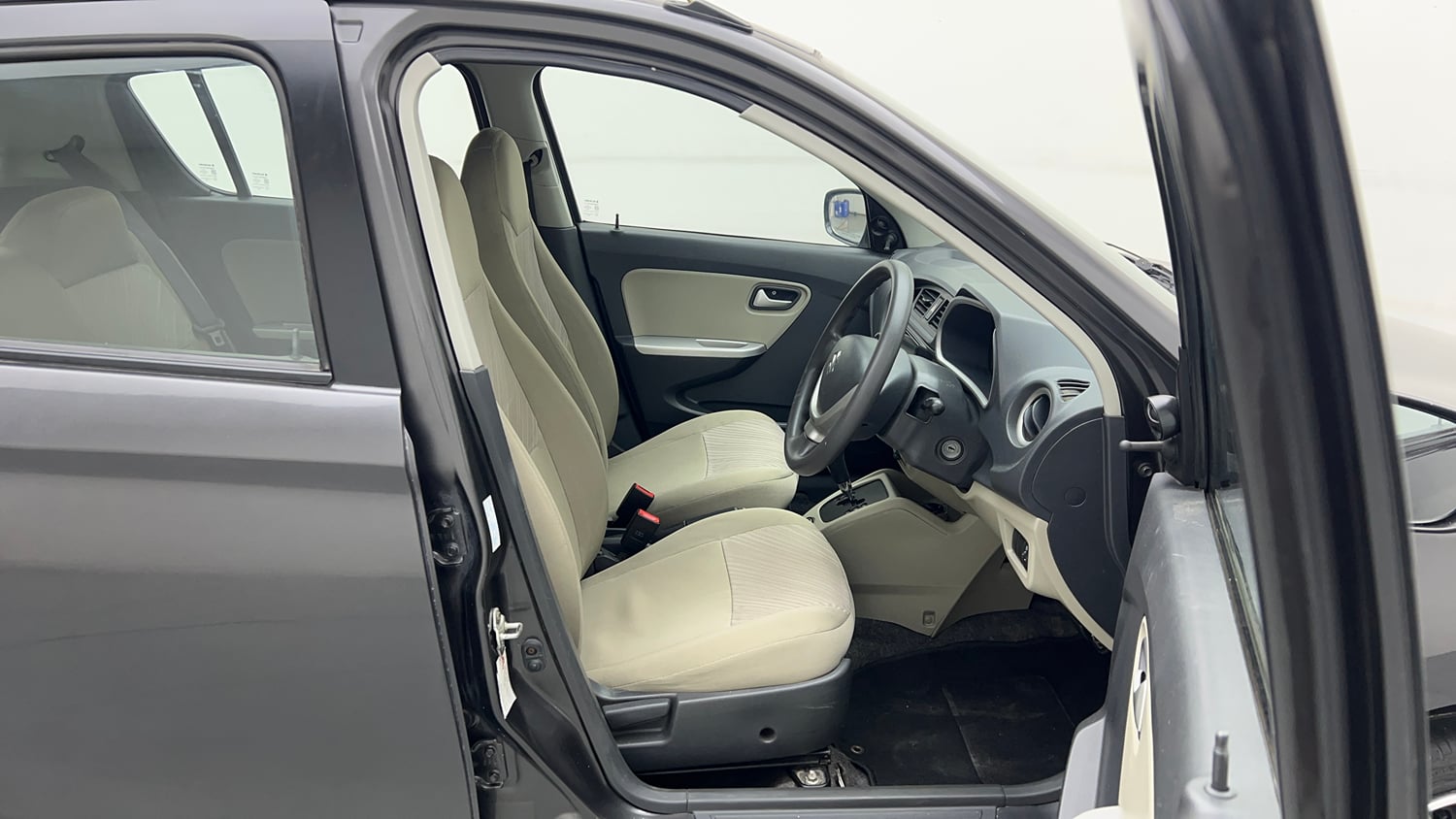 Used 2017 maruti-suzuki Alto K10 VXi (O) AMT Petrol Automatic interior RIGHT SIDE FRONT DOOR CABIN VIEW