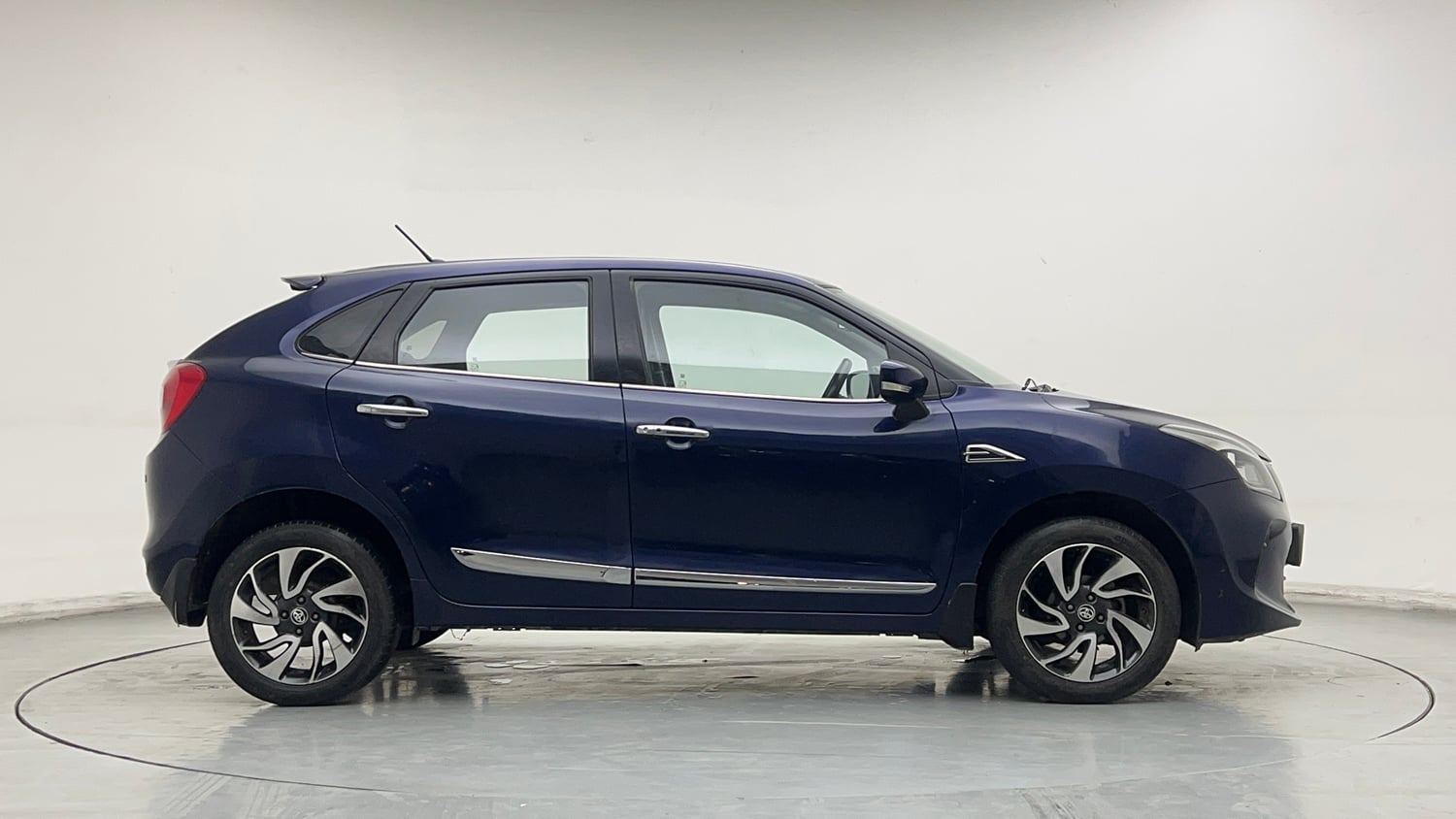 Used 2020 Toyota Glanza G Petrol Manual exterior RIGHT SIDE VIEW