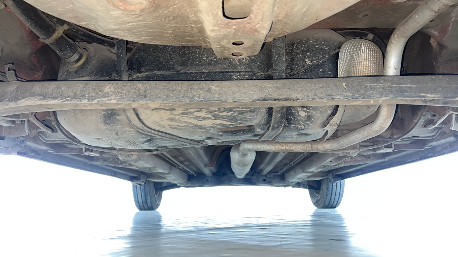 Used 2014 Maruti Suzuki Swift VXi Petrol Manual extra REAR UNDERBODY VIEW (TAKEN FROM REAR)