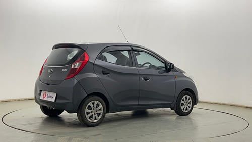 Used 2015 Hyundai Eon 1.0 Kappa Magna + Petrol Manual exterior RIGHT REAR CORNER VIEW