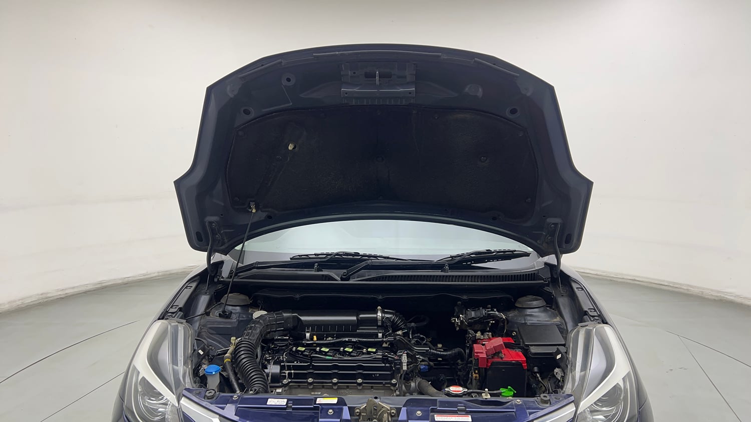 Used 2020 Toyota Glanza G Petrol Manual engine ENGINE & BONNET OPEN FRONT VIEW