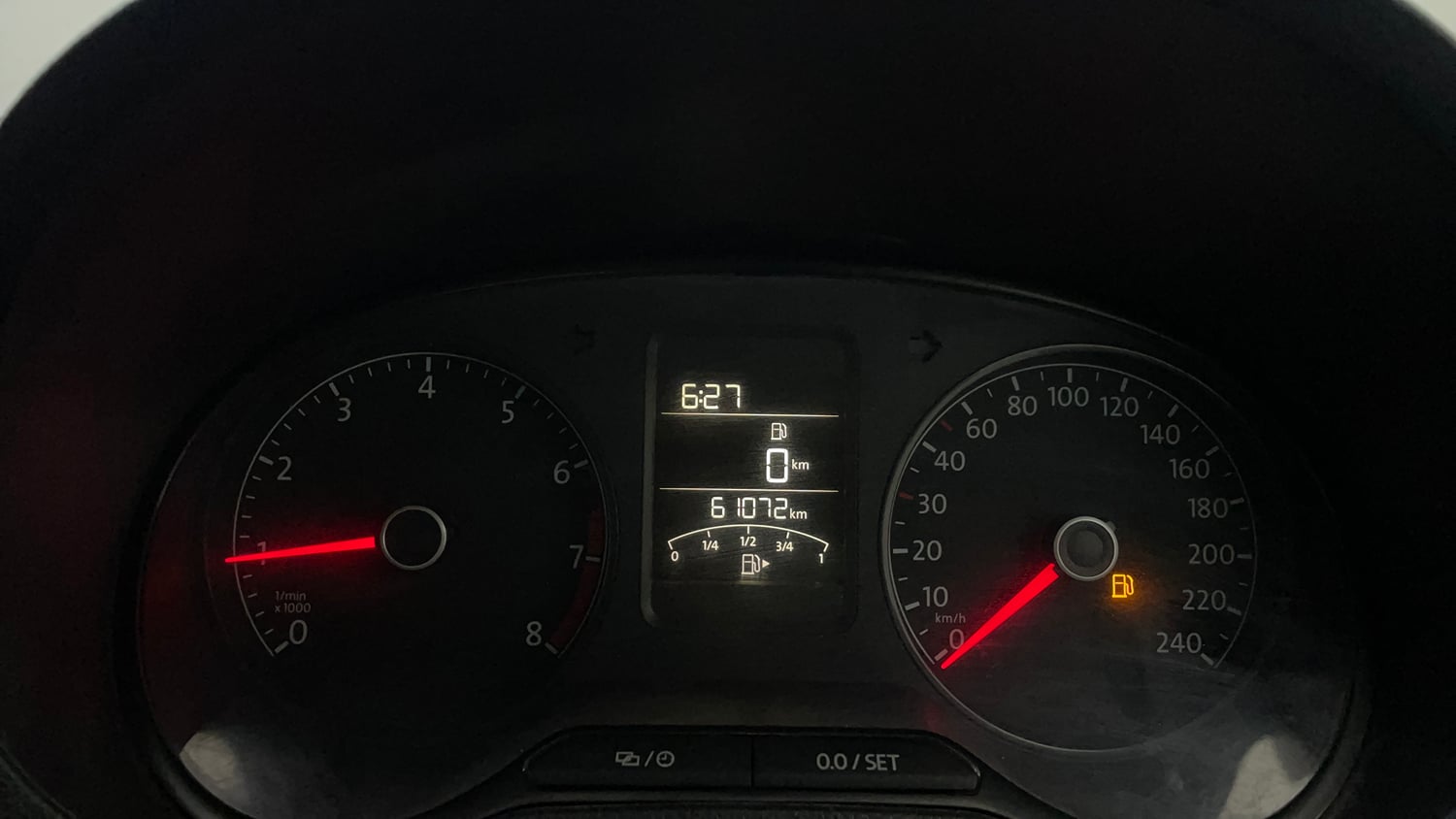 Used 2018 Volkswagen Polo Highline Plus 1.0 (P) 16 Alloy Petrol Manual interior CLUSTERMETER VIEW