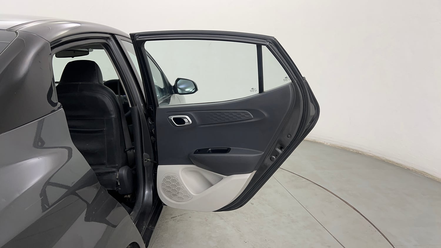 Used 2023 Hyundai Aura SX 1.2 CNG Cng Manual interior RIGHT REAR DOOR OPEN VIEW