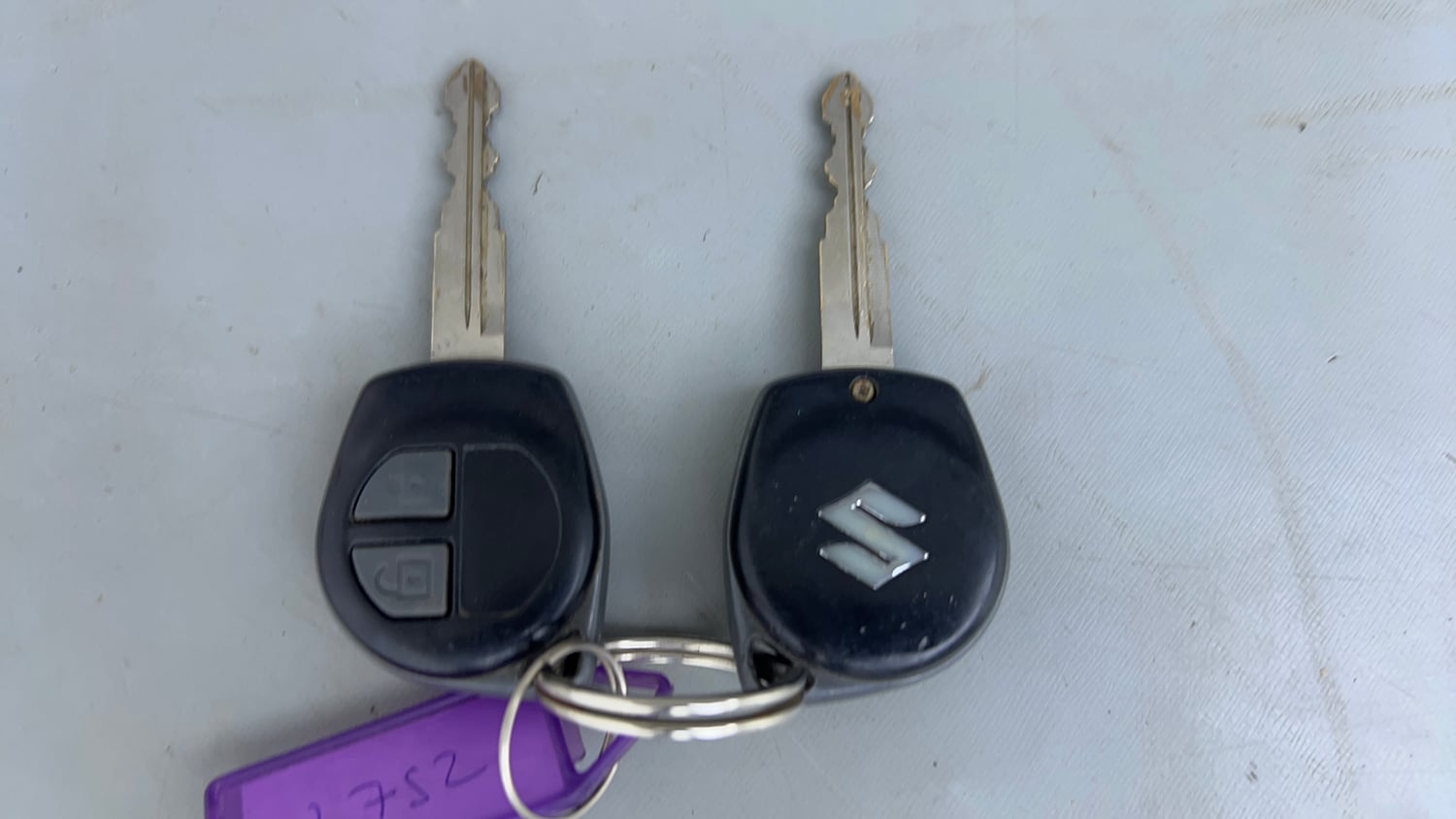 Used 2015 Maruti Suzuki Ertiga Vxi Petrol Manual extra CAR KEY VIEW