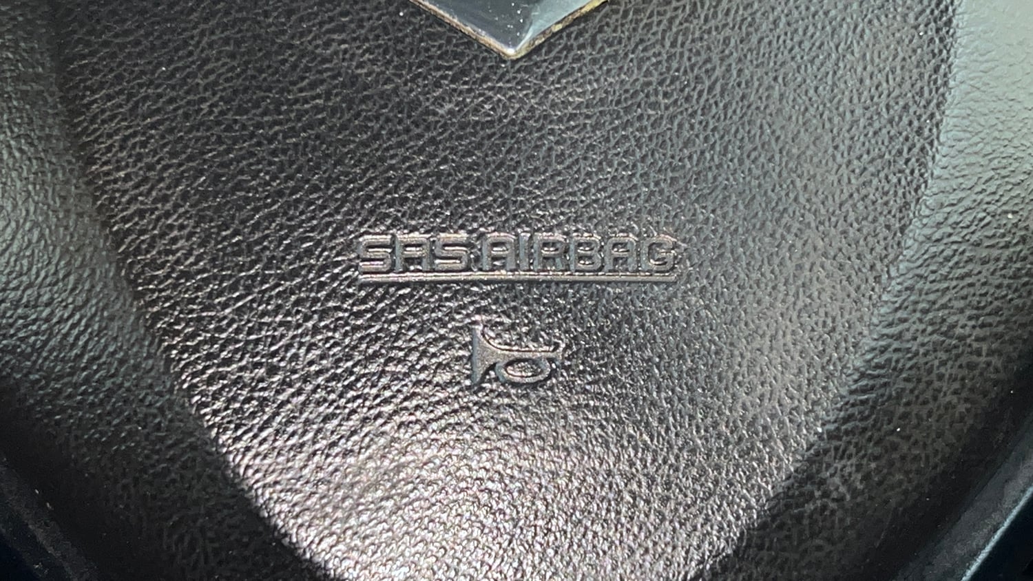 Used 2017 Maruti Suzuki Swift Lxi (O) Petrol Manual top_features Airbags