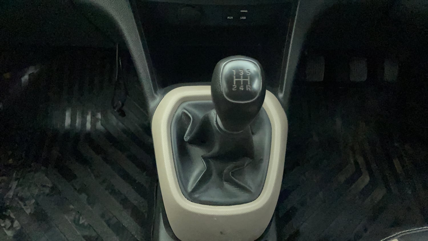 Used 2019 Hyundai Grand i10 Magna 1.2 Kappa VTVT Petrol Manual interior GEAR  KNOB VIEW