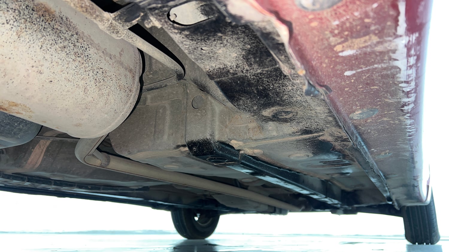Used 2016 Hyundai Eon D-Lite + Petrol Manual extra REAR RIGHT UNDERBODY VIEW