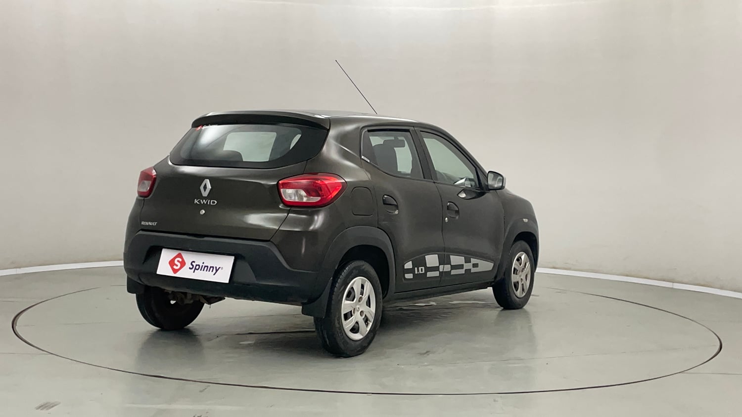 Used 2018 Renault Kwid 1.0 RXT Petrol Manual exterior RIGHT REAR CORNER VIEW