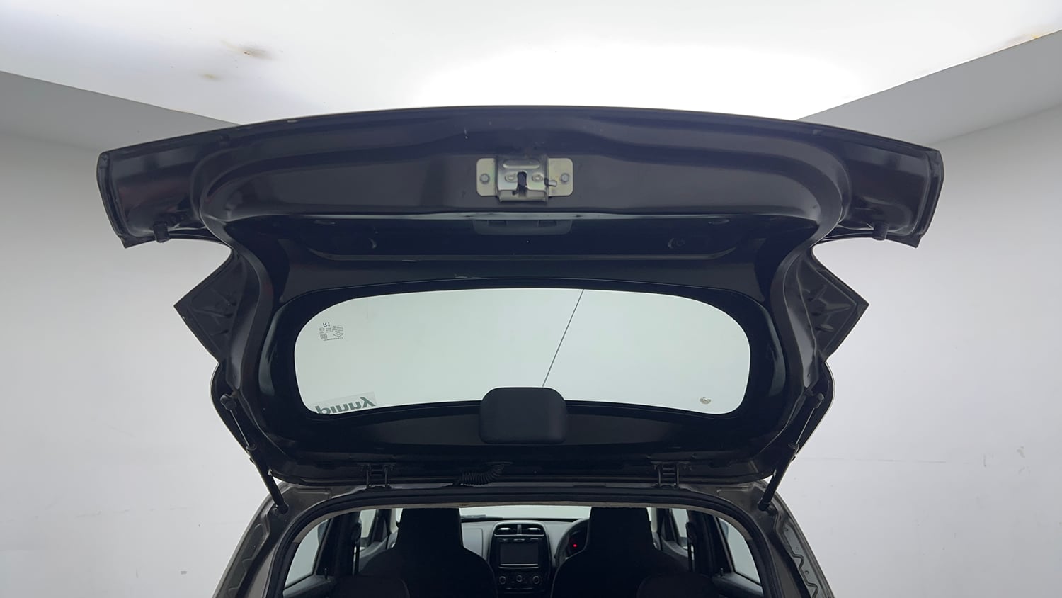 Used 2016 Renault Kwid RXT Petrol Manual interior DICKY DOOR OPEN VIEW