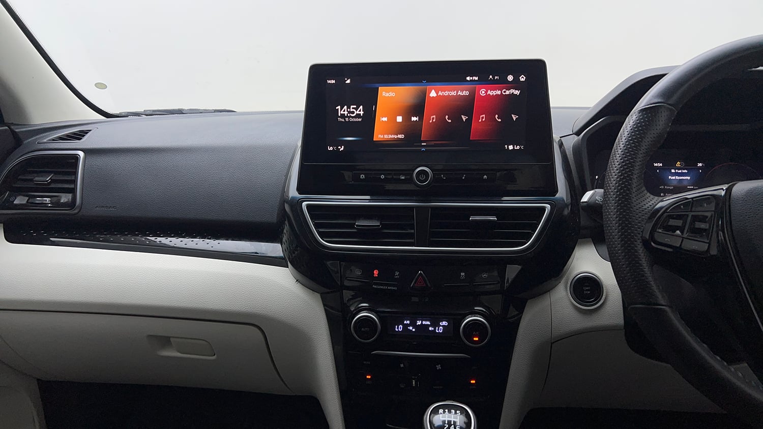 Used 2024 Mahindra XUV 3XO AX5L 1.2 Petrol Petrol Manual interior MUSIC SYSTEM & AC CONTROL VIEW