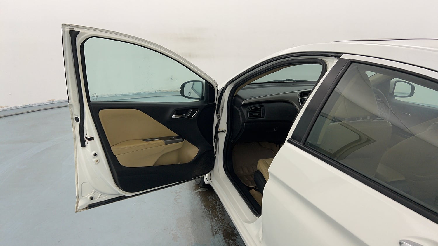 Used 2018 Honda City ZX Diesel Diesel Manual interior LEFT FRONT DOOR OPEN VIEW