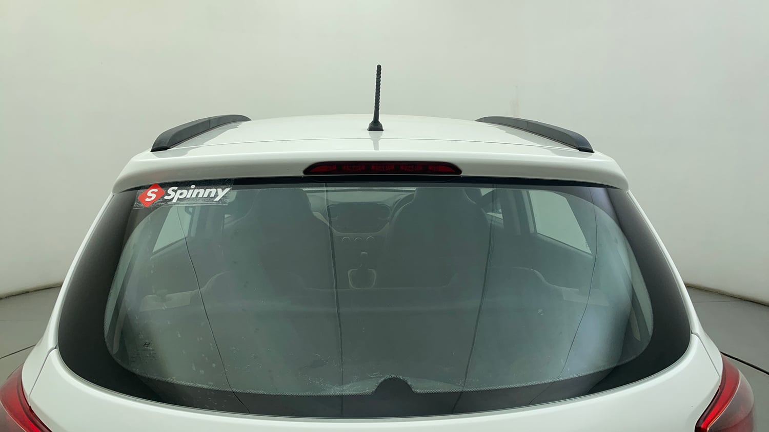 Used 2019 Hyundai Grand i10 Magna 1.2 Kappa VTVT Petrol Manual exterior BACK WINDSHIELD VIEW
