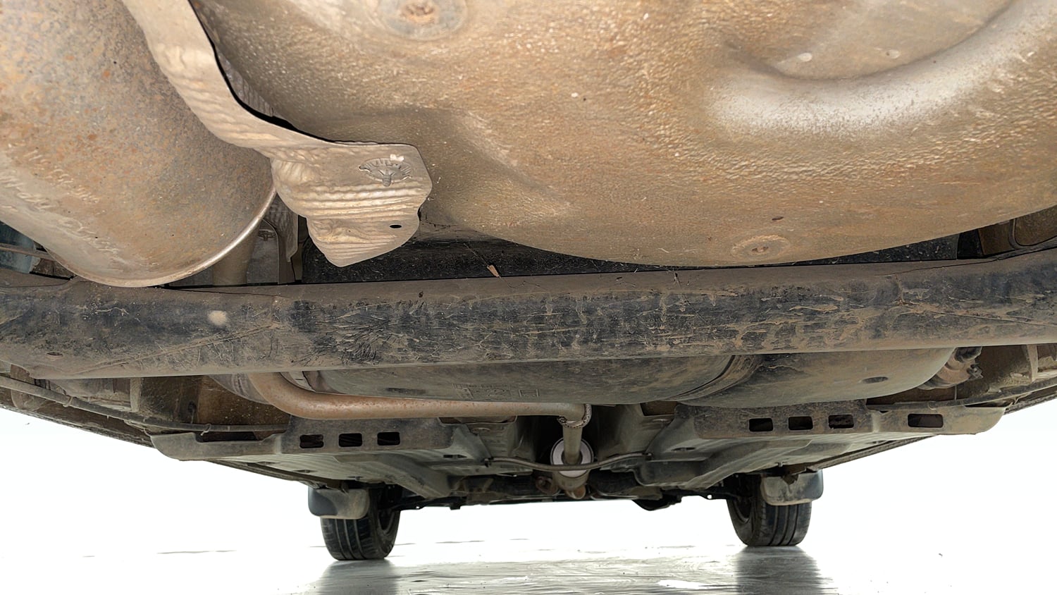 Used 2014 Volkswagen Polo Comfortline 1.2L (P) Petrol Manual extra REAR UNDERBODY VIEW (TAKEN FROM REAR)