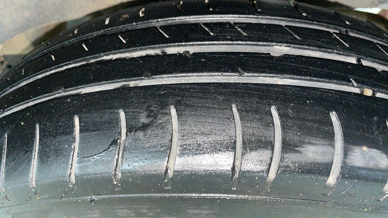 Used 2018 Renault Kwid 1.0 RXT Petrol Manual tyres LEFT REAR TYRE TREAD VIEW