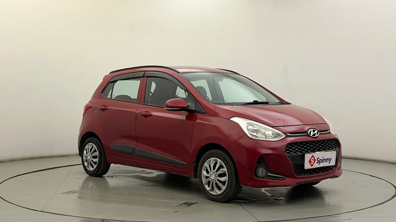 Used 2018 Hyundai Grand i10 Sportz 1.2 Kappa VTVT Petrol Manual exterior RIGHT FRONT CORNER VIEW