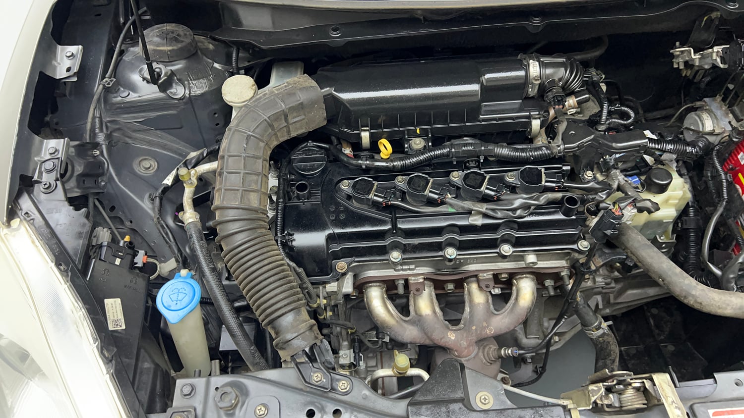 Used 2018 Maruti Suzuki Dzire VXi AMT Petrol Automatic engine ENGINE RIGHT SIDE VIEW