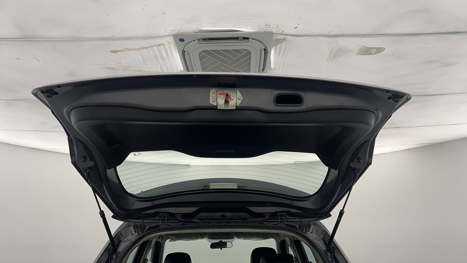 Used 2022 maruti-suzuki Vitara Brezza ZXi Petrol Manual interior DICKY DOOR OPEN VIEW