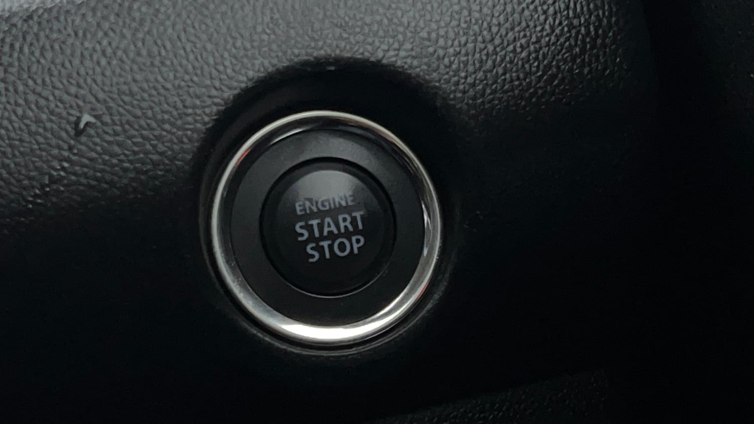 Used 2019 Maruti Suzuki Swift ZXi Plus Petrol Manual top_features Keyless start