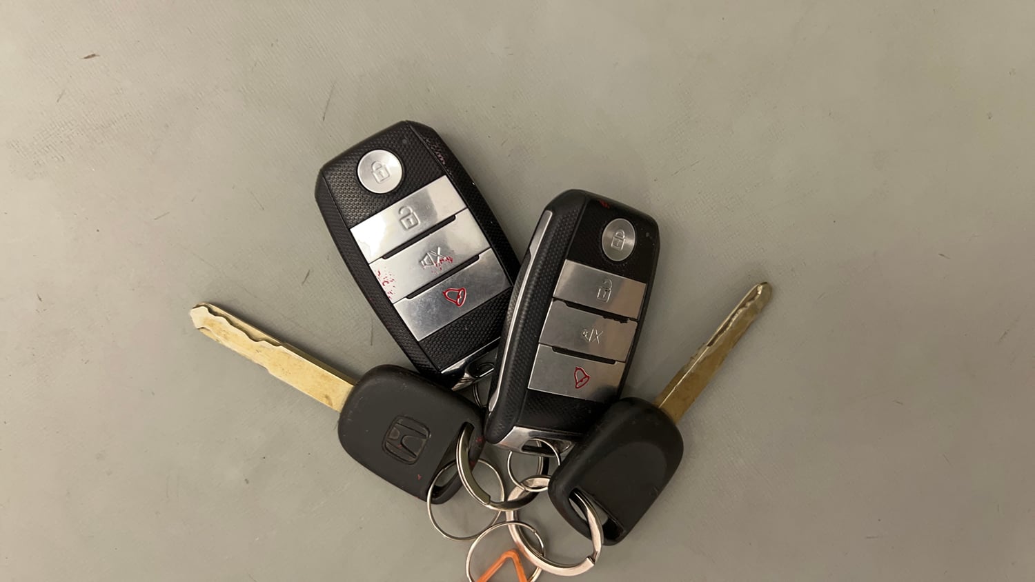 Used 2014 Honda Brio EX MT Petrol Manual extra CAR KEY VIEW