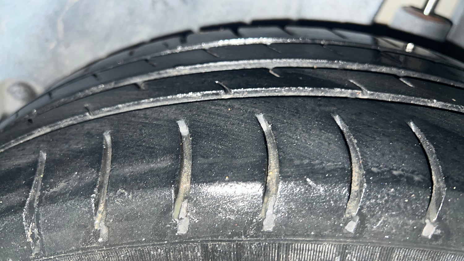 Used 2012 Maruti Suzuki Swift LXI CNG (Outside Fitted) Cng Manual tyres LEFT REAR TYRE TREAD VIEW