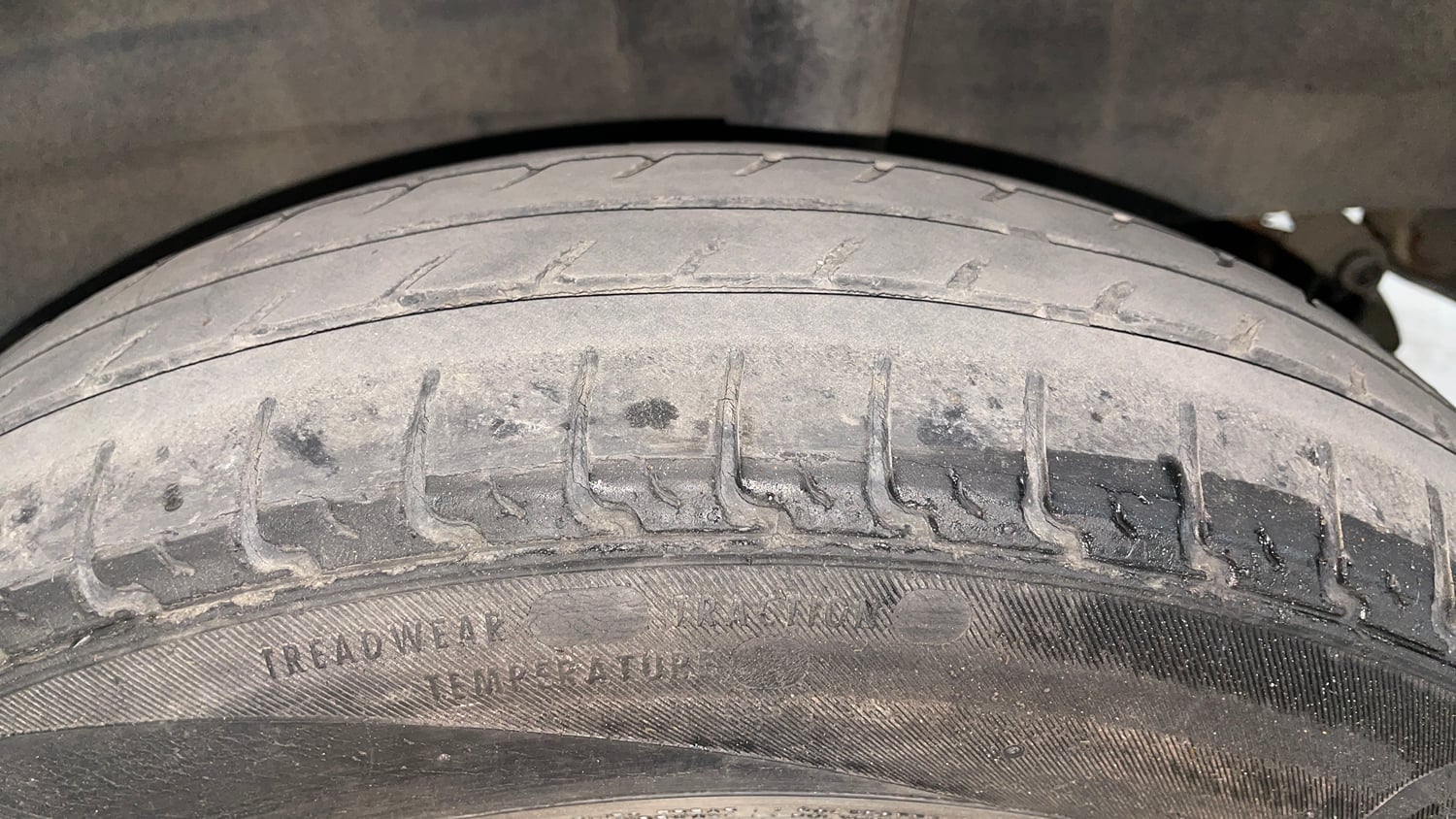Used 2017 Renault Kwid RXT Petrol Manual tyres LEFT REAR TYRE TREAD VIEW