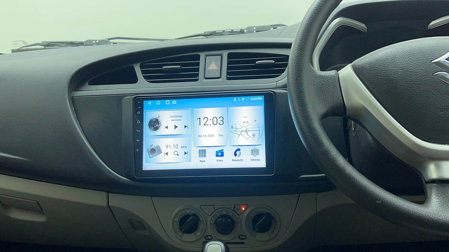 Used 2017 maruti-suzuki Alto K10 VXi (O) AMT Petrol Automatic top_features Integrated (in-dash) music system